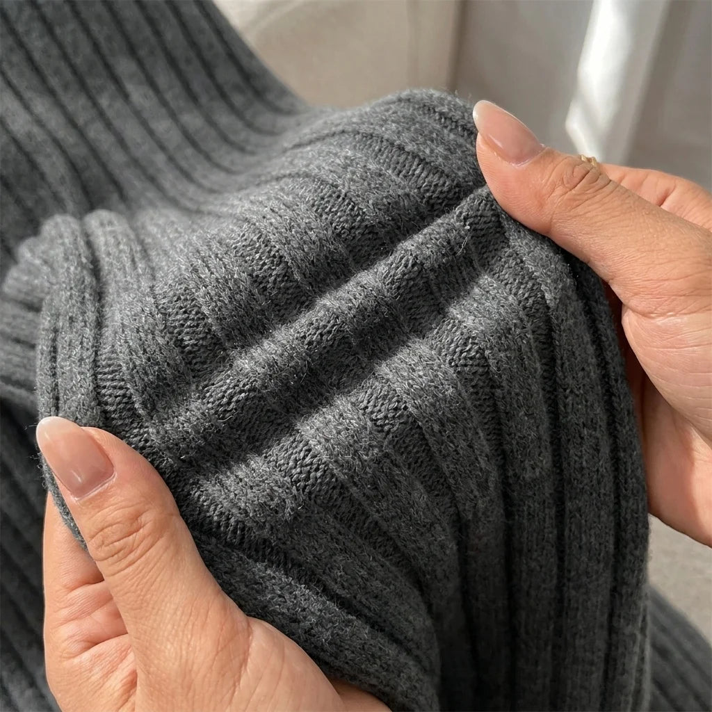 Elara Ribbed Legging Lounge Set – round neckline