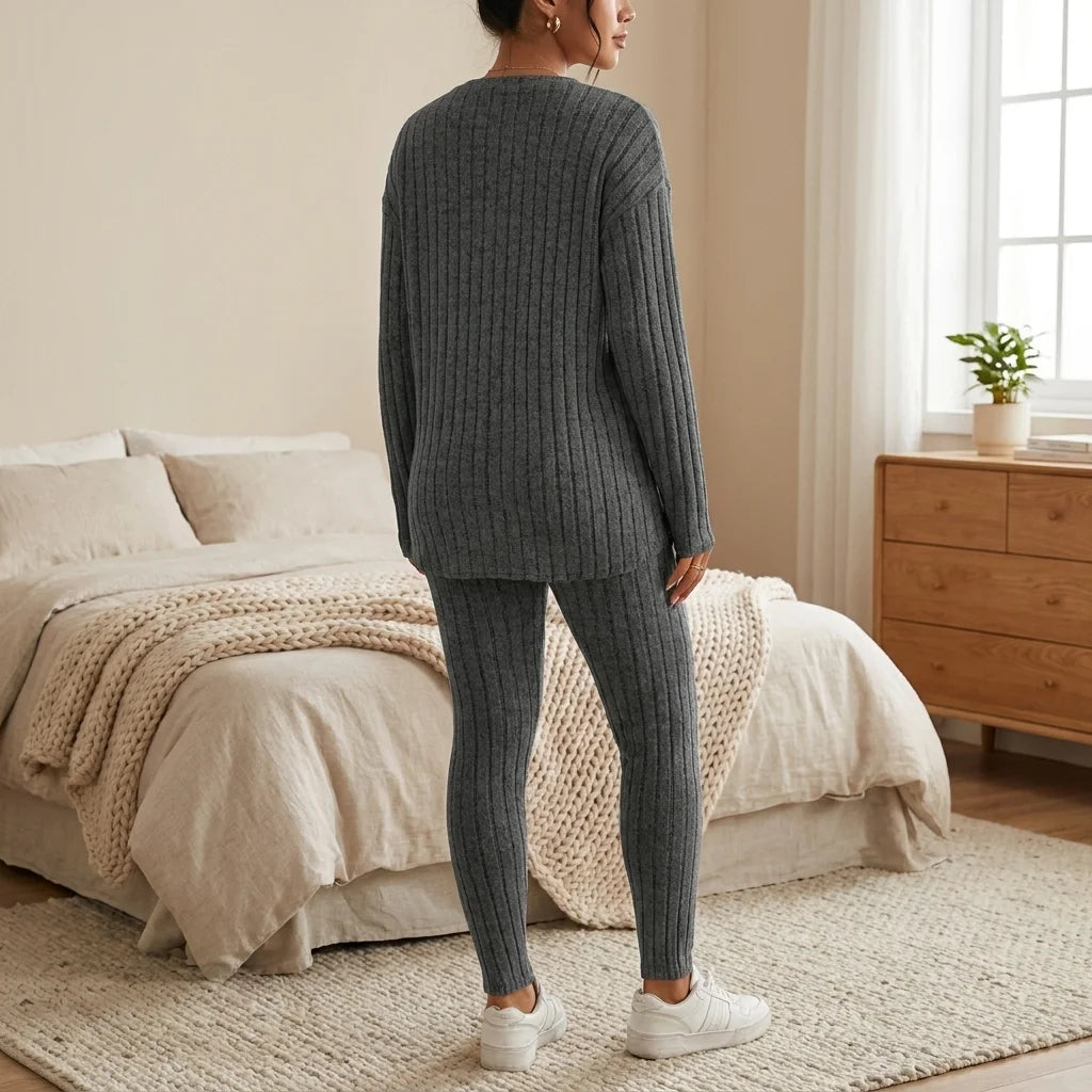 Elara Ribbed Legging Lounge Set – round neckline