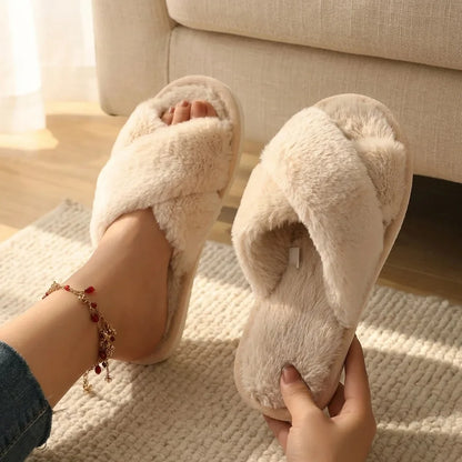 Floria Cozy Slippers