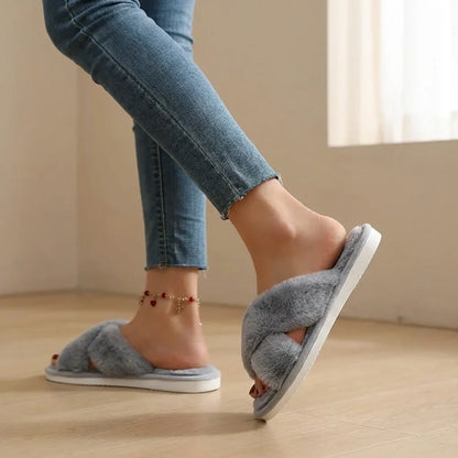 Floria Cozy Slippers