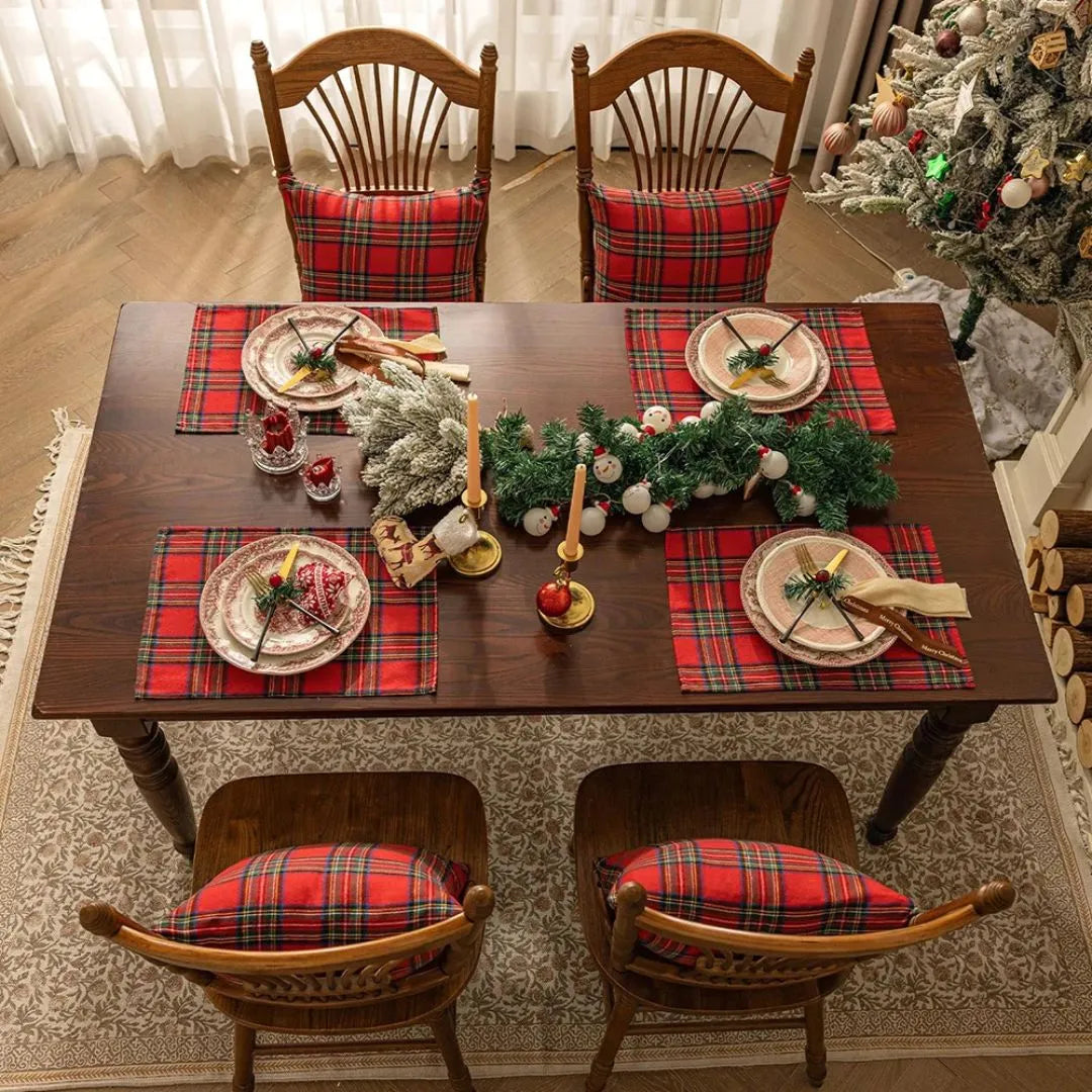 Rectangular Holiday Dining Placemat Set of 4 Christmas Tableware - Detail 3 - Envilune Luxury Christmas Decor