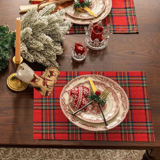 Rectangular Holiday Dining Placemat Set of 4 Christmas Tableware - Detail 1 - Envilune Luxury Christmas Decor