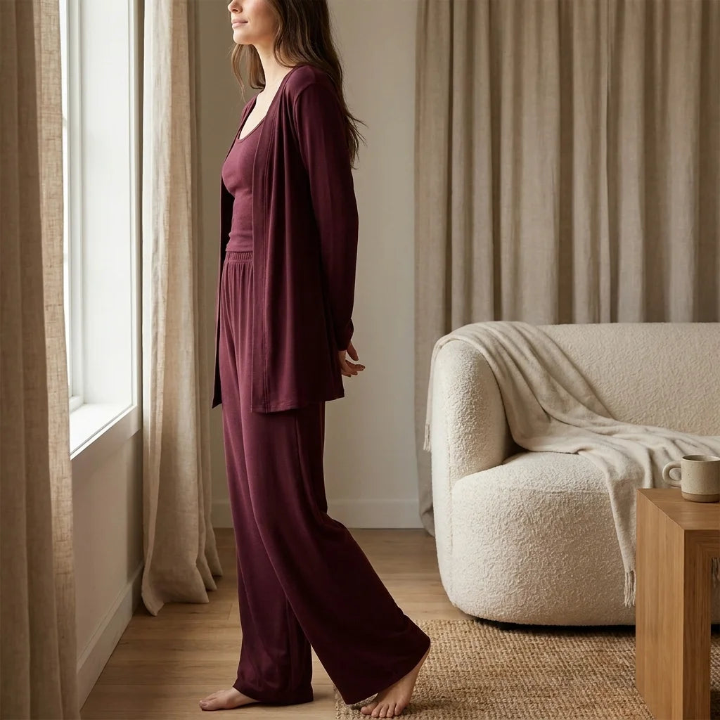 Serelle Three-Piece Lounge Set – round neckline