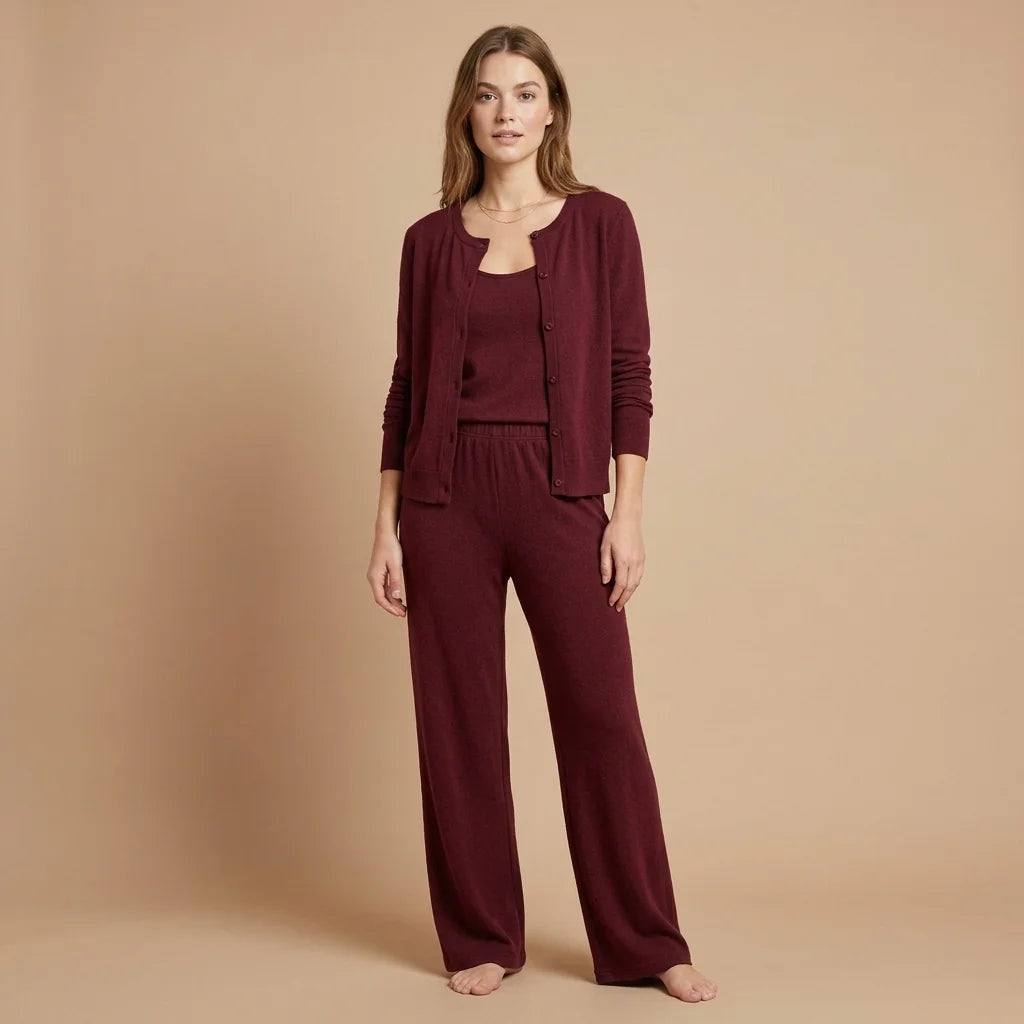 Serelle Three-Piece Lounge Set – button-front detail
