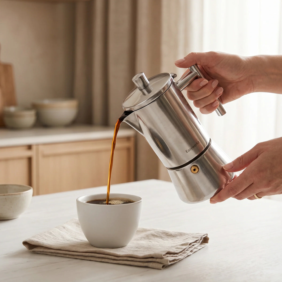 Amalfi Induction Moka Pot with Reducer – 300 ml – in use