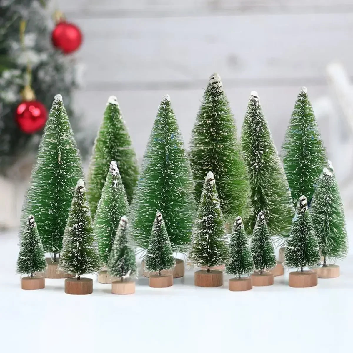 8-Piece Mini Christmas Tree Set – 3 Colours