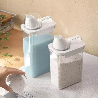 Airtight dry food dispenser with measuring cup – view 3
