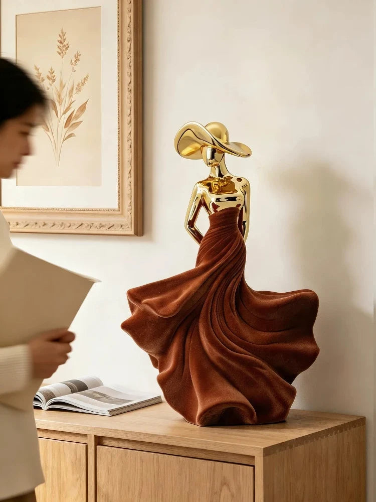 26.5cm Brown Metallic-Effect Resin Figurine – view 3