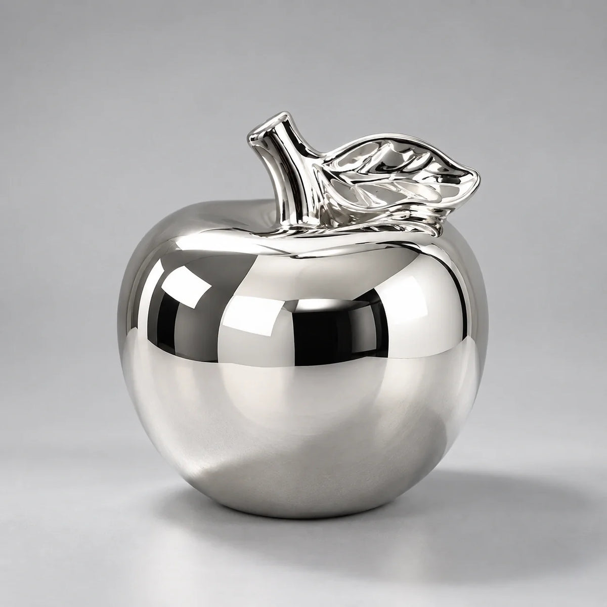 10.5cm Ceramic Apple Figurine – Gold or Silver – view 3