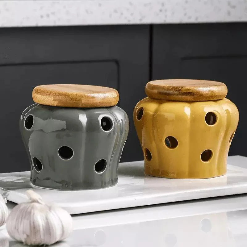 Ceramic storage jar with wooden lid – view 3
