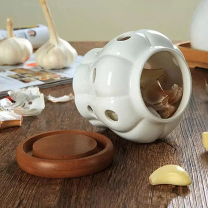Ceramic storage jar with wooden lid – view 8