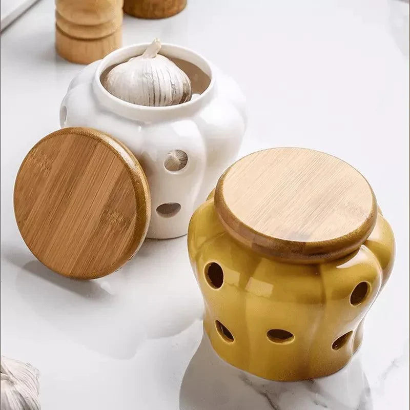 Ceramic storage jar with wooden lid – view 9