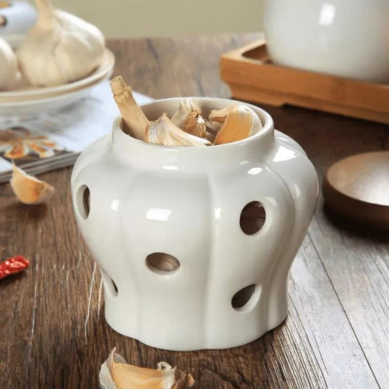 Ceramic storage jar with wooden lid – view 15
