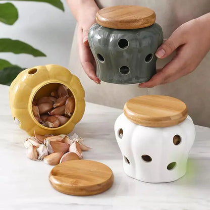 Ceramic storage jar with wooden lid – view 16