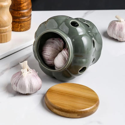 Ceramic storage jar with wooden lid – view 17