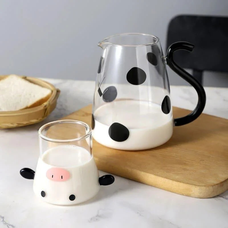 Cow-themed borosilicate glass pitcher and cup set – view 3