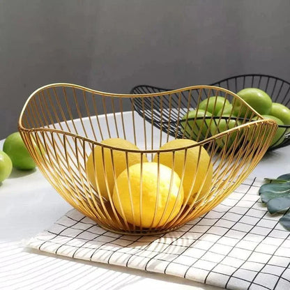Decorative metal fruit basket – view 5