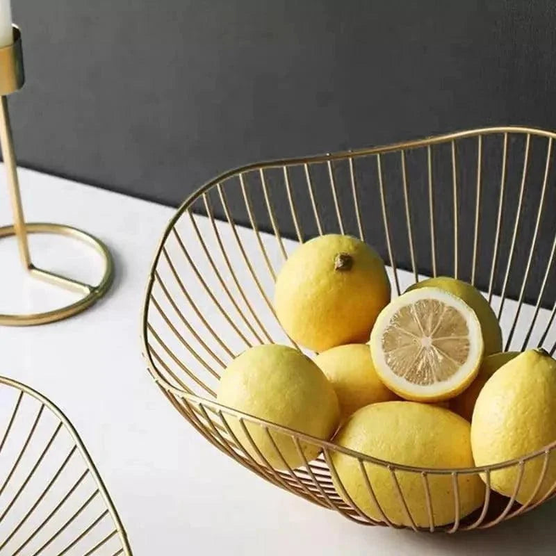 Decorative metal fruit basket – view 7