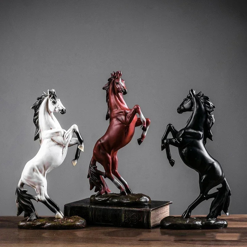 35cm Hand-Painted European-Style Horse Resin Sculpture