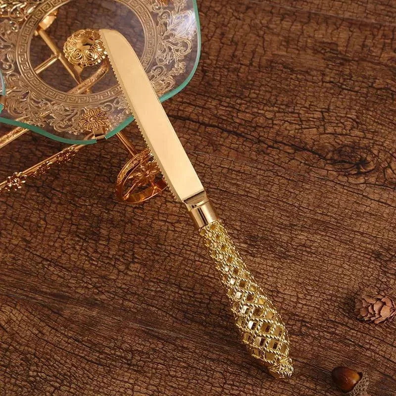 Gold cake knife and server set – view 4