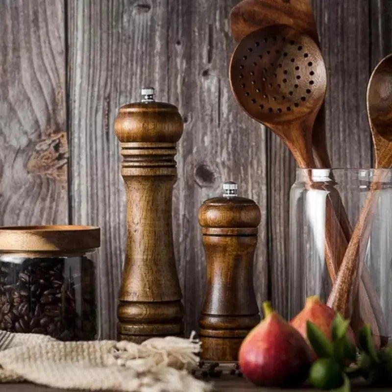 Manual wooden pepper and spice grinder – view 6