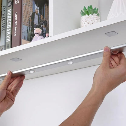 Rechargeable magnetic LED motion sensor light – view 2