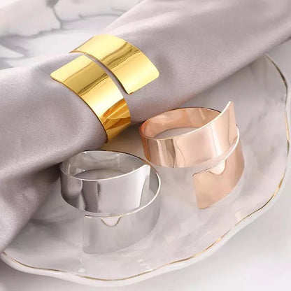Spiral metal napkin rings – view 3