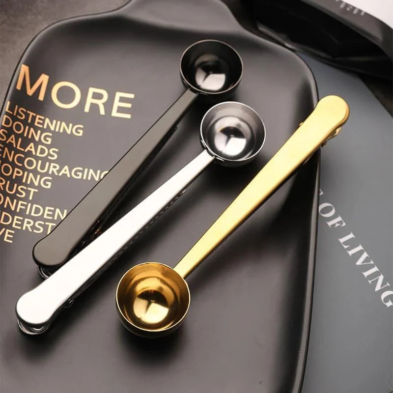 Stainless steel coffee scoop with bag clip – view 2