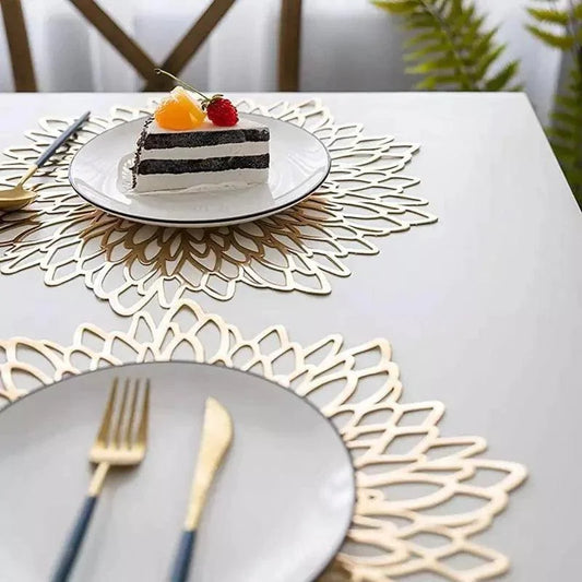 Textured non-slip placemats