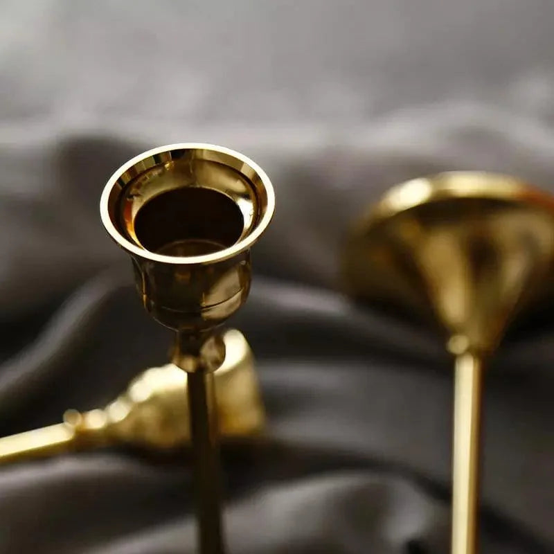 Vintage Gold metal candle holder set – view 7