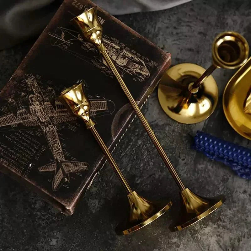 Vintage Gold metal candle holder set – view 9