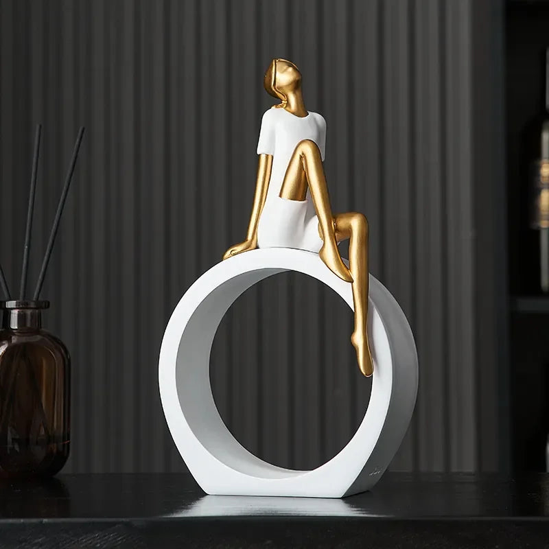 White Abstract Resin Sculpture – Design A or B – view 4