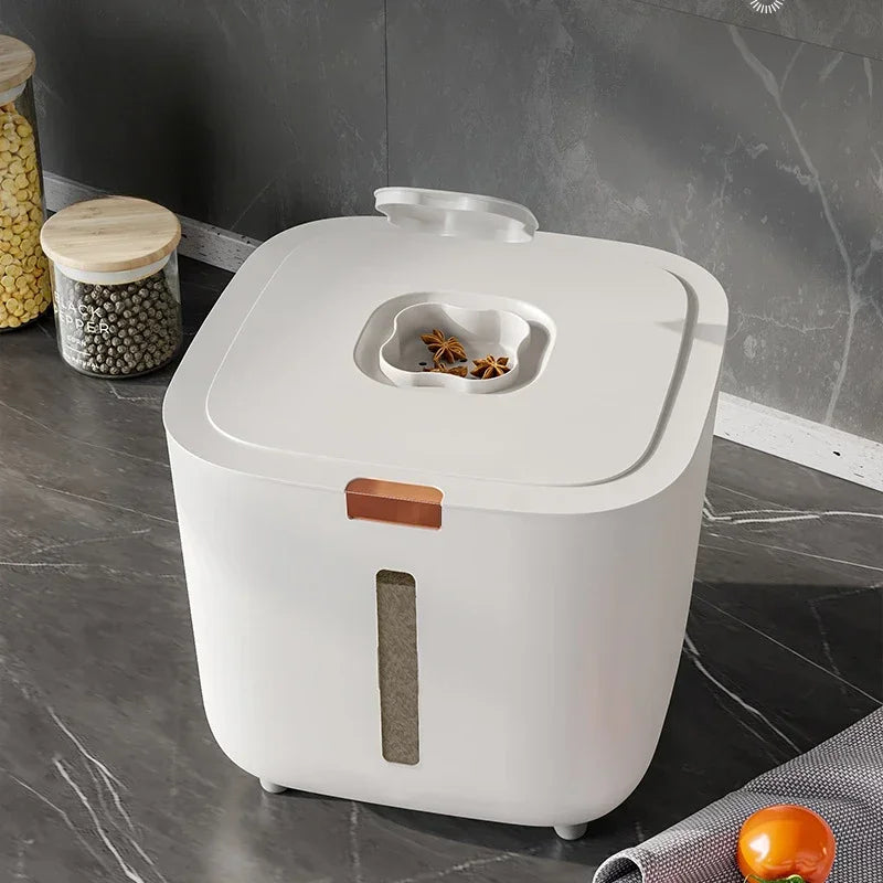 White Airtight Dry Food Storage Bin – 5kg or 10kg – view 4