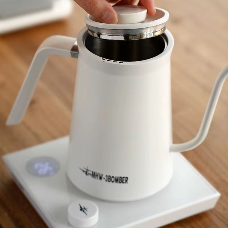 MHW-3BOMBER Electric Gooseneck Kettle – White, 600 ml – feature detail