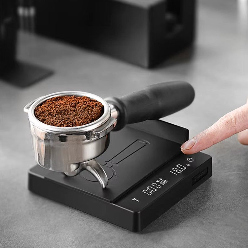MHW-3BOMBER Digital Coffee Scale with Auto Timer – 0.1 g – in use