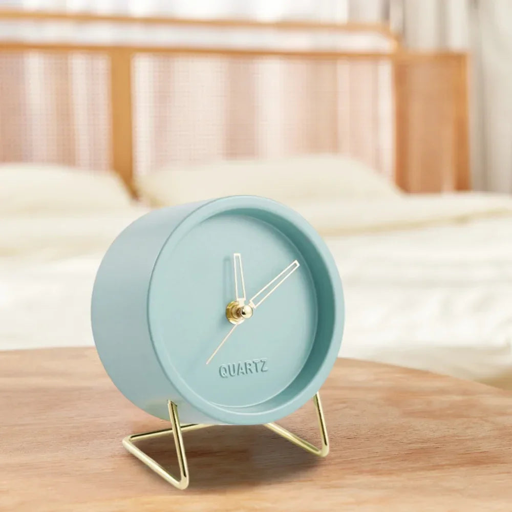 Desk Clock – Nordic Metal Silent